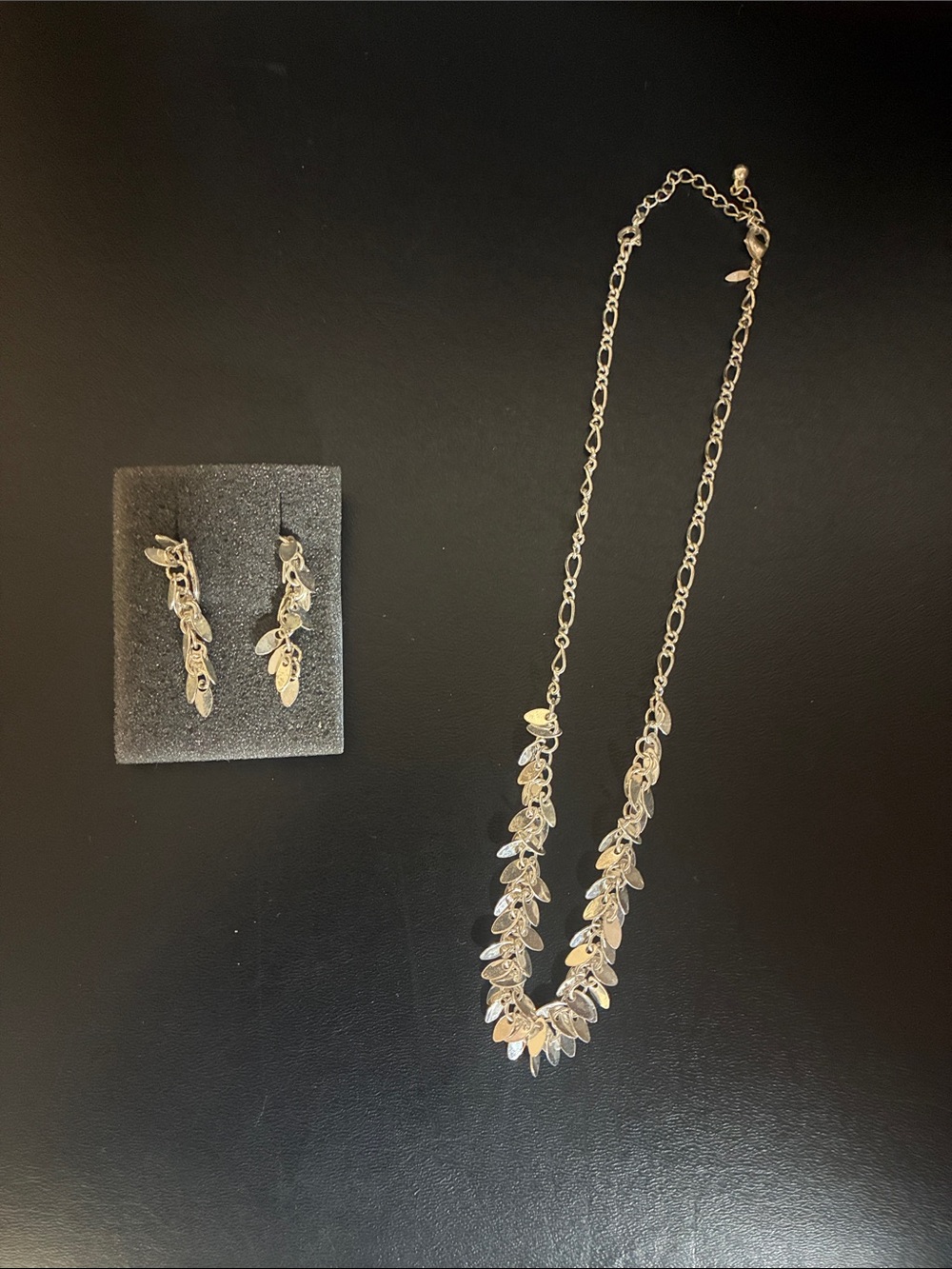Avon 2005 shimmering droplet earrings and necklace